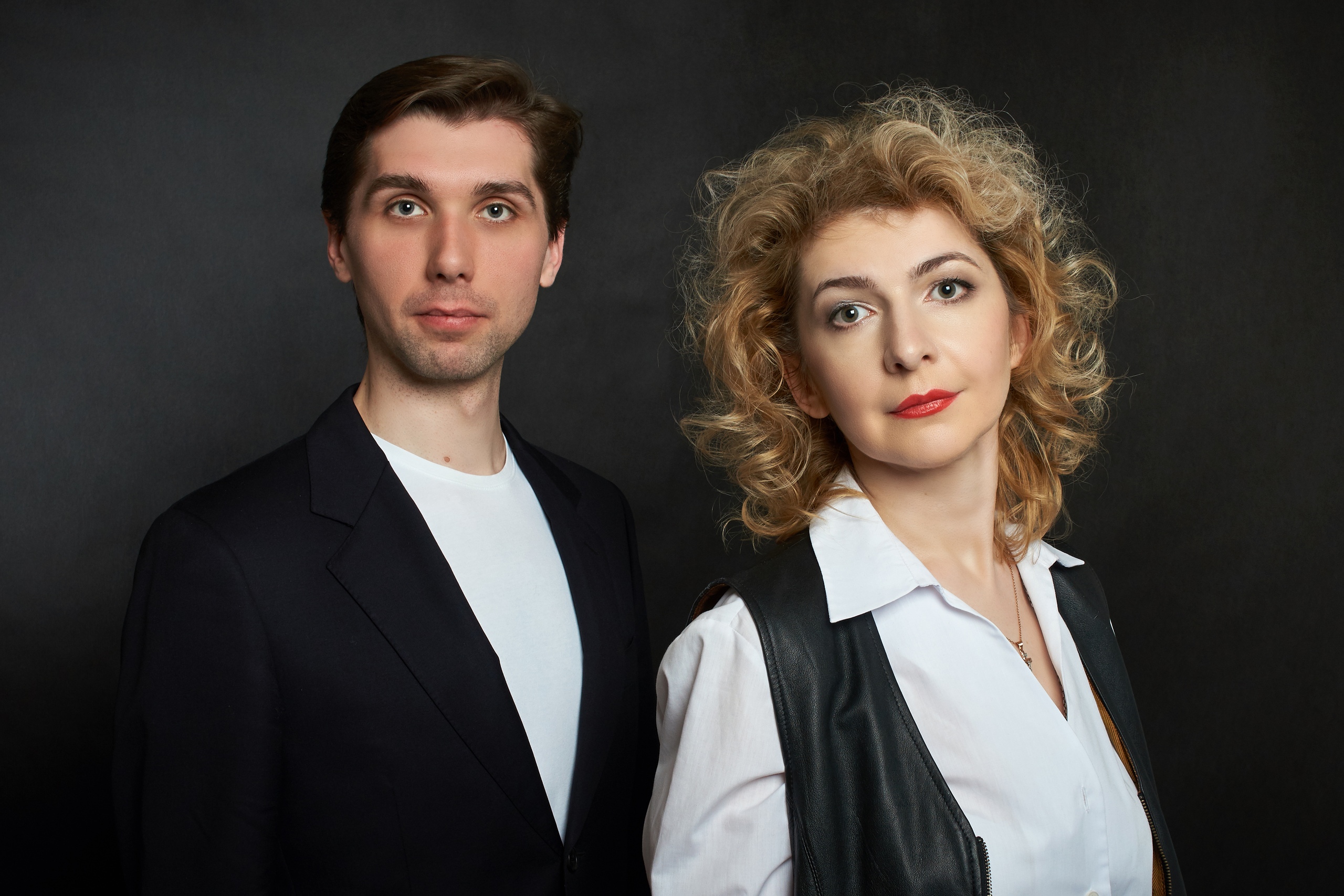 The Planets. Два органа и хор